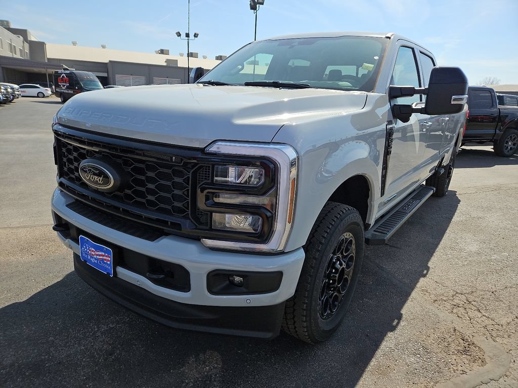 New 2026 Ford F350 Lariat w/ Black Appearance Package AWD/4WD image 4