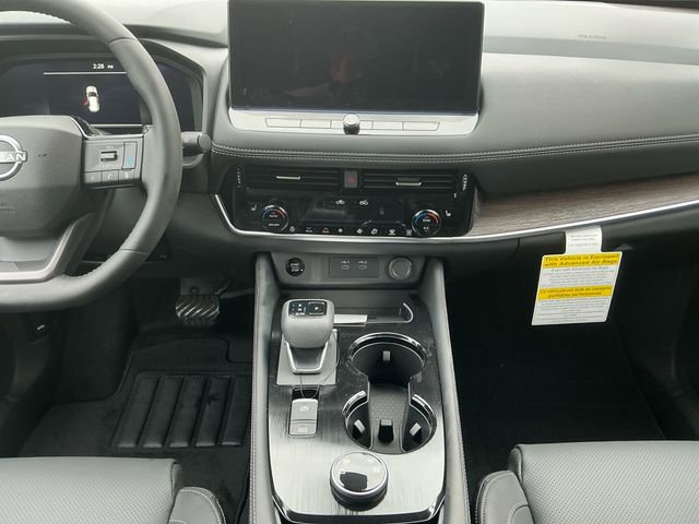 New 2026 Nissan Rogue Platinum image 12