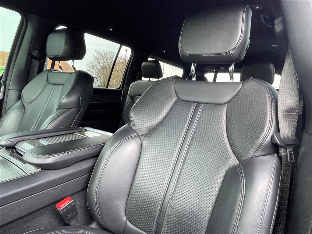 Used 2023 Jeep Wagoneer Series II image 21