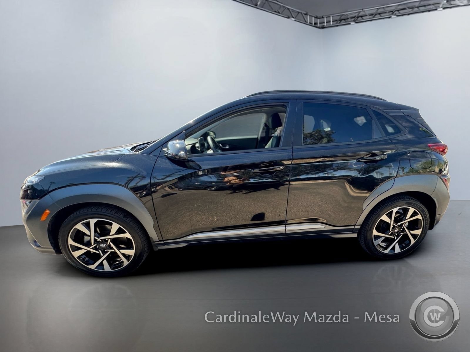 Used 2022 Hyundai Kona Limited FWD image 7