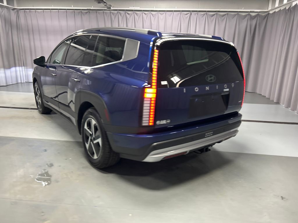 Used 2026 Hyundai Ioniq 9 SE image 5