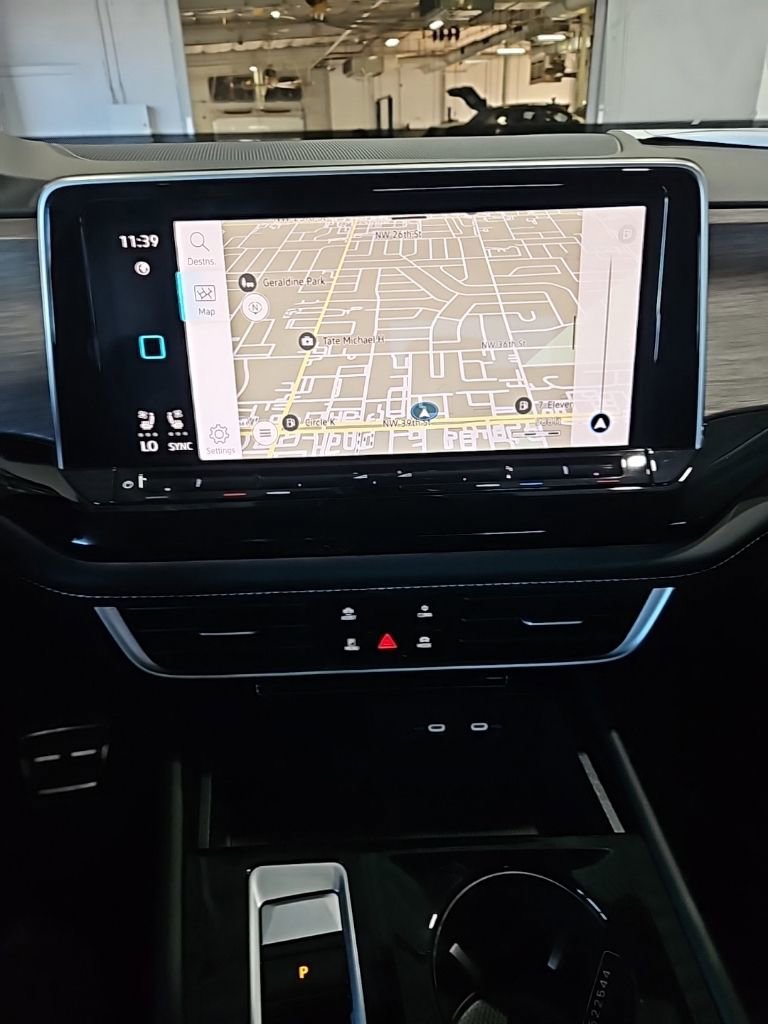 New 2026 Volkswagen Atlas SEL Premium R-Line image 35