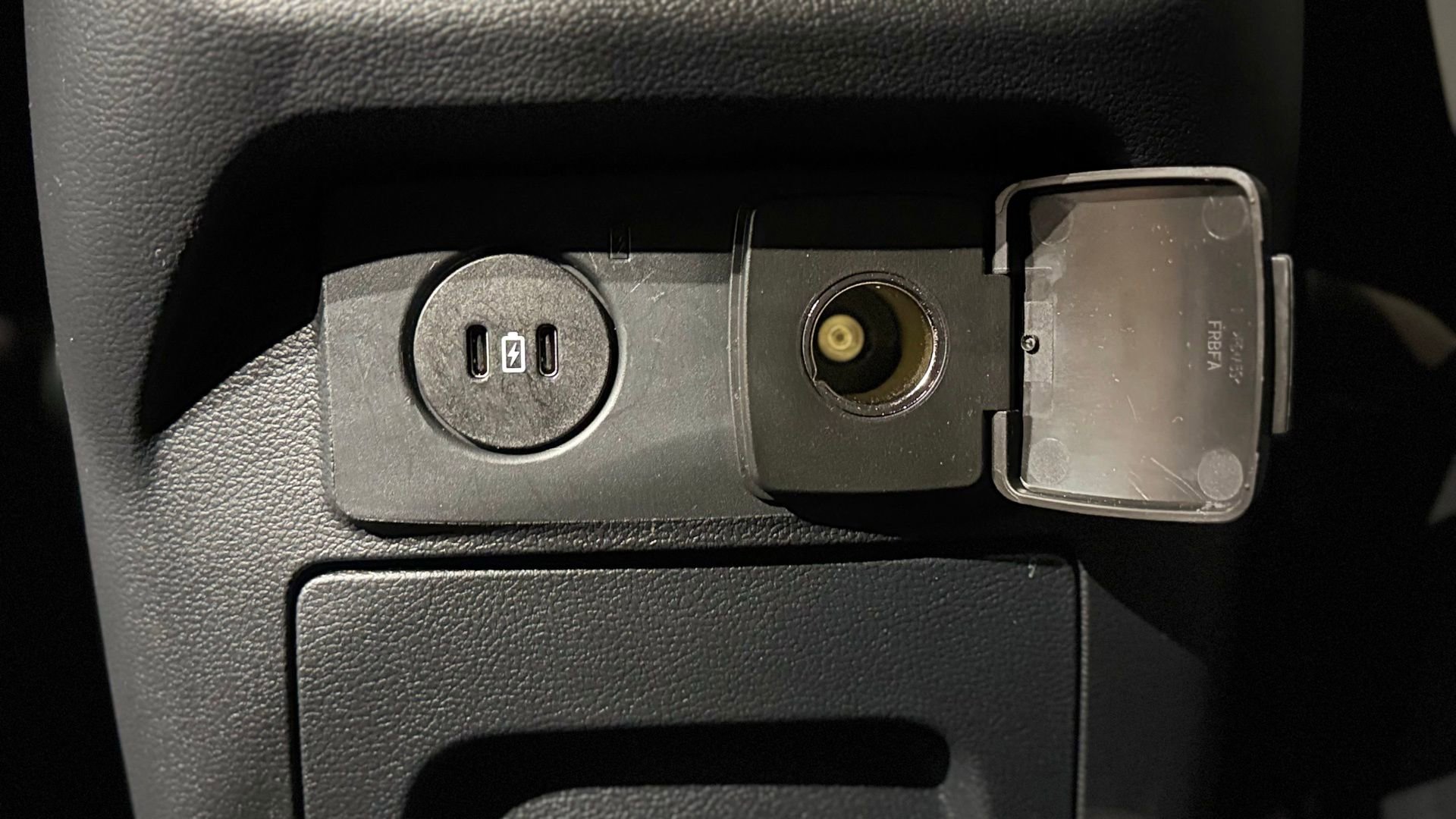 Used 2025 Ford Explorer Active w/ Active Comfort Package image 93