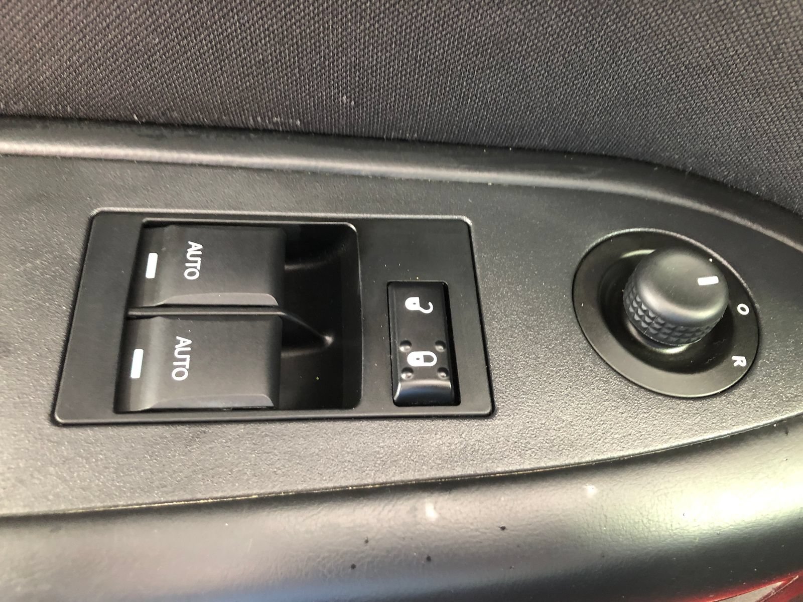 Used 2013 Dodge Challenger R/T RWD image 29