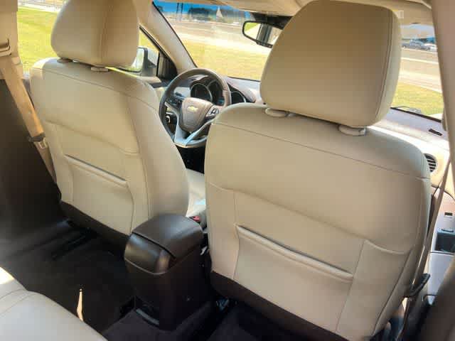Used 2015 Chevrolet Cruze LT FWD image 13