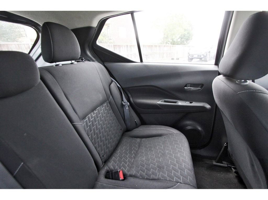 Used 2021 Nissan Kicks SV FWD image 13
