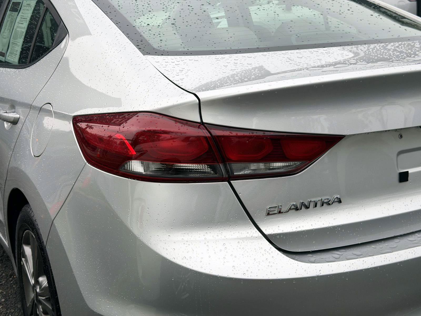 Used 2017 Hyundai Elantra SE w/ SE A/T Tech Package 03 FWD image 10