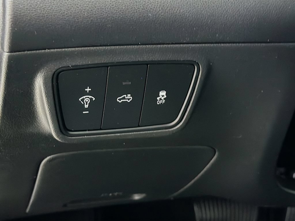 Used 2022 Hyundai Santa Cruz SEL w/ Activity Package FWD image 12