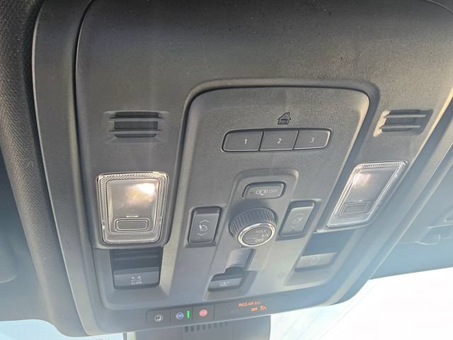Used 2024 GMC Yukon Denali RWD image 26