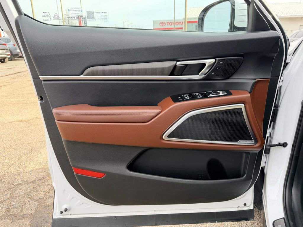 Used 2023 Kia Telluride SX Prestige image 17