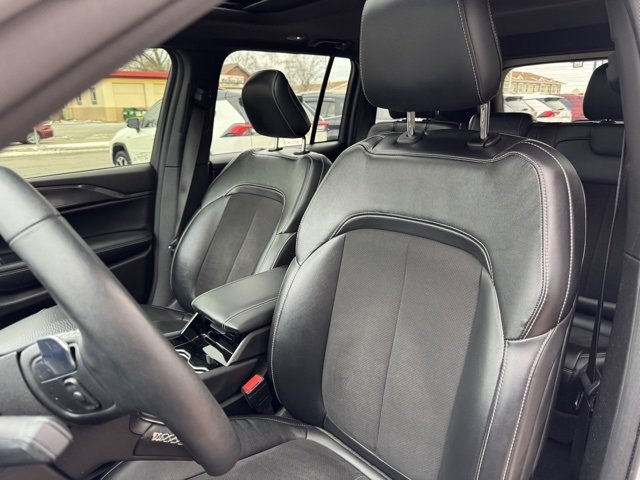 Used 2022 Jeep Grand Cherokee Altitude image 10