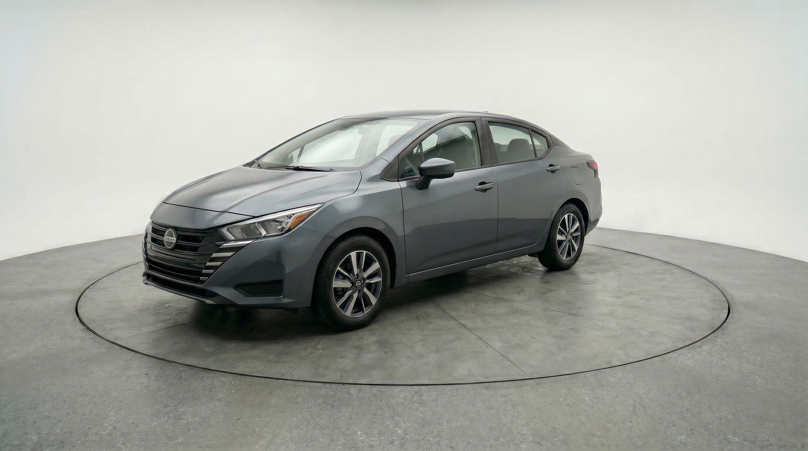 Used 2025 Nissan Versa SV FWD image 2