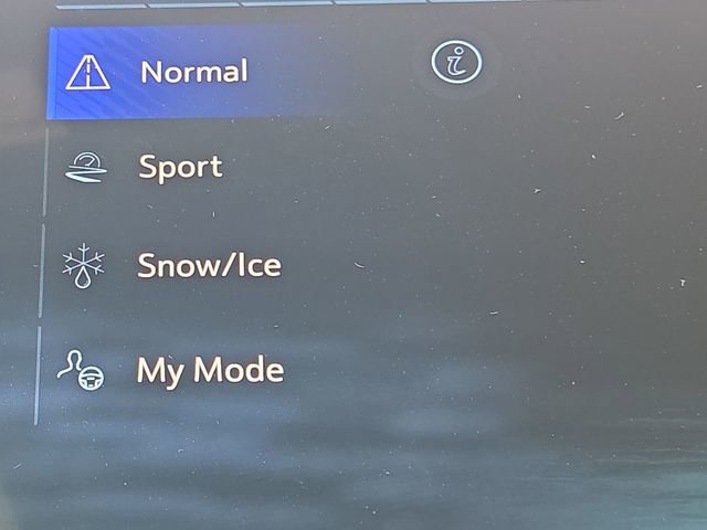 New 2026 Chevrolet Equinox EV LT image 34