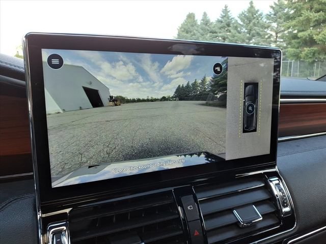 Used 2024 Lincoln Navigator Premiere AWD/4WD image 21