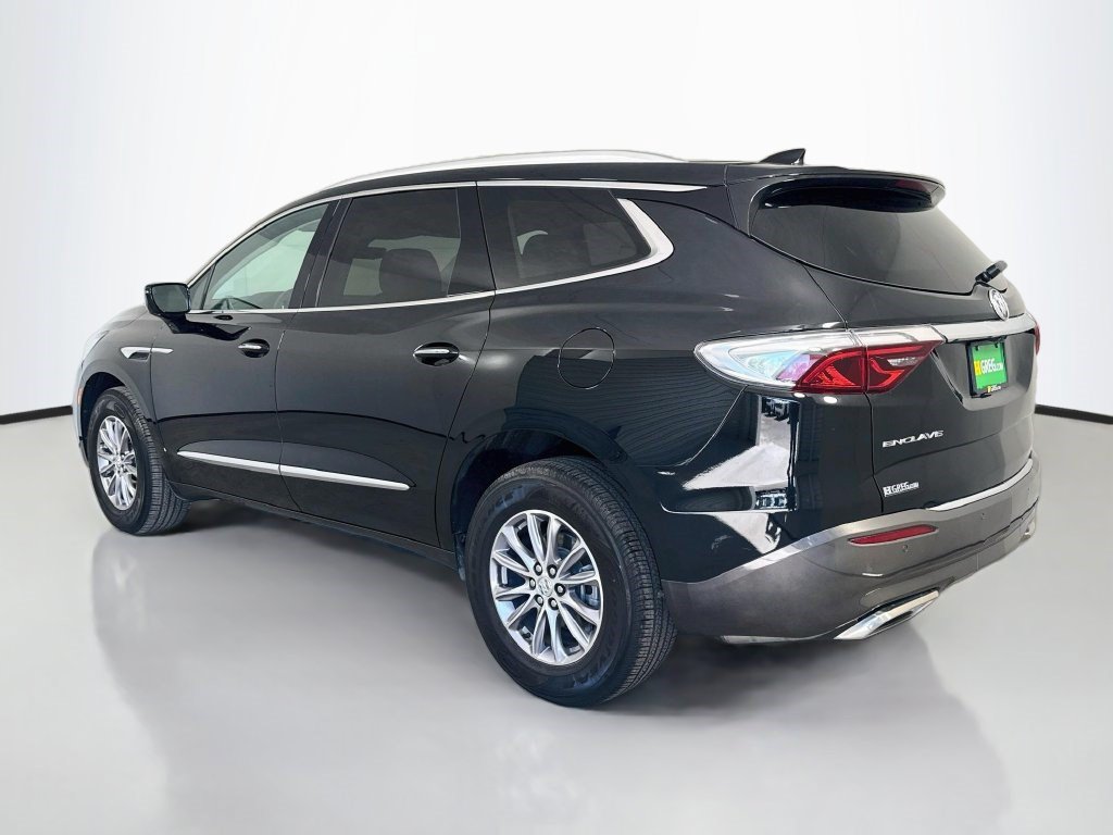 Used 2024 Buick Enclave Essence w/ Technology Package FWD image 7