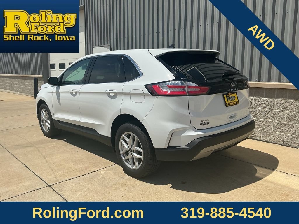 Used 2024 Ford Edge SEL w/ Convenience Package AWD/4WD image 3