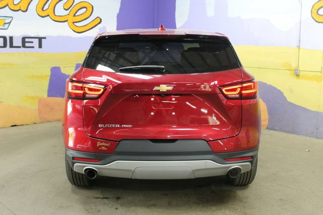 Used 2025 Chevrolet Blazer LT AWD/4WD image 3