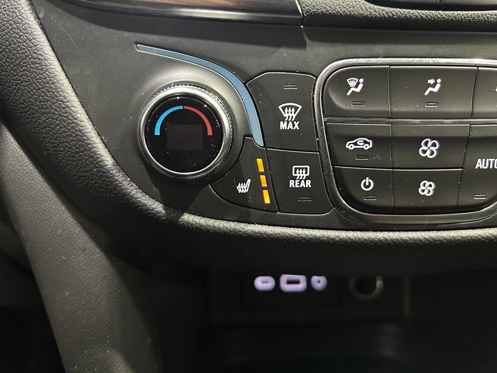 Used 2022 Chevrolet Equinox LT FWD image 5