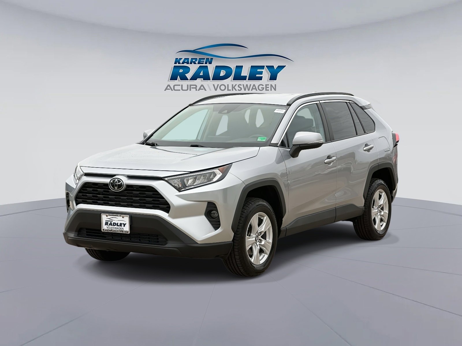 Used 2020 Toyota RAV4 XLE image 5
