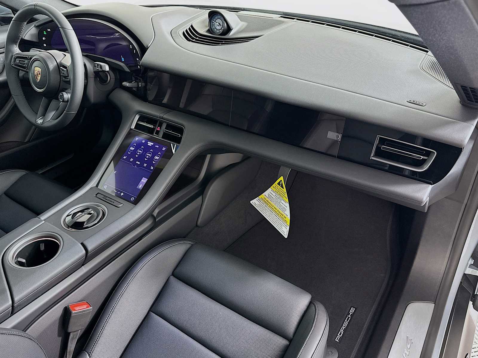 New 2025 Porsche Taycan image 31