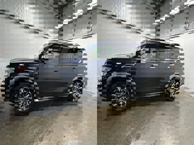 Used 2017 Nissan Armada SL w/ Technology Package image 2