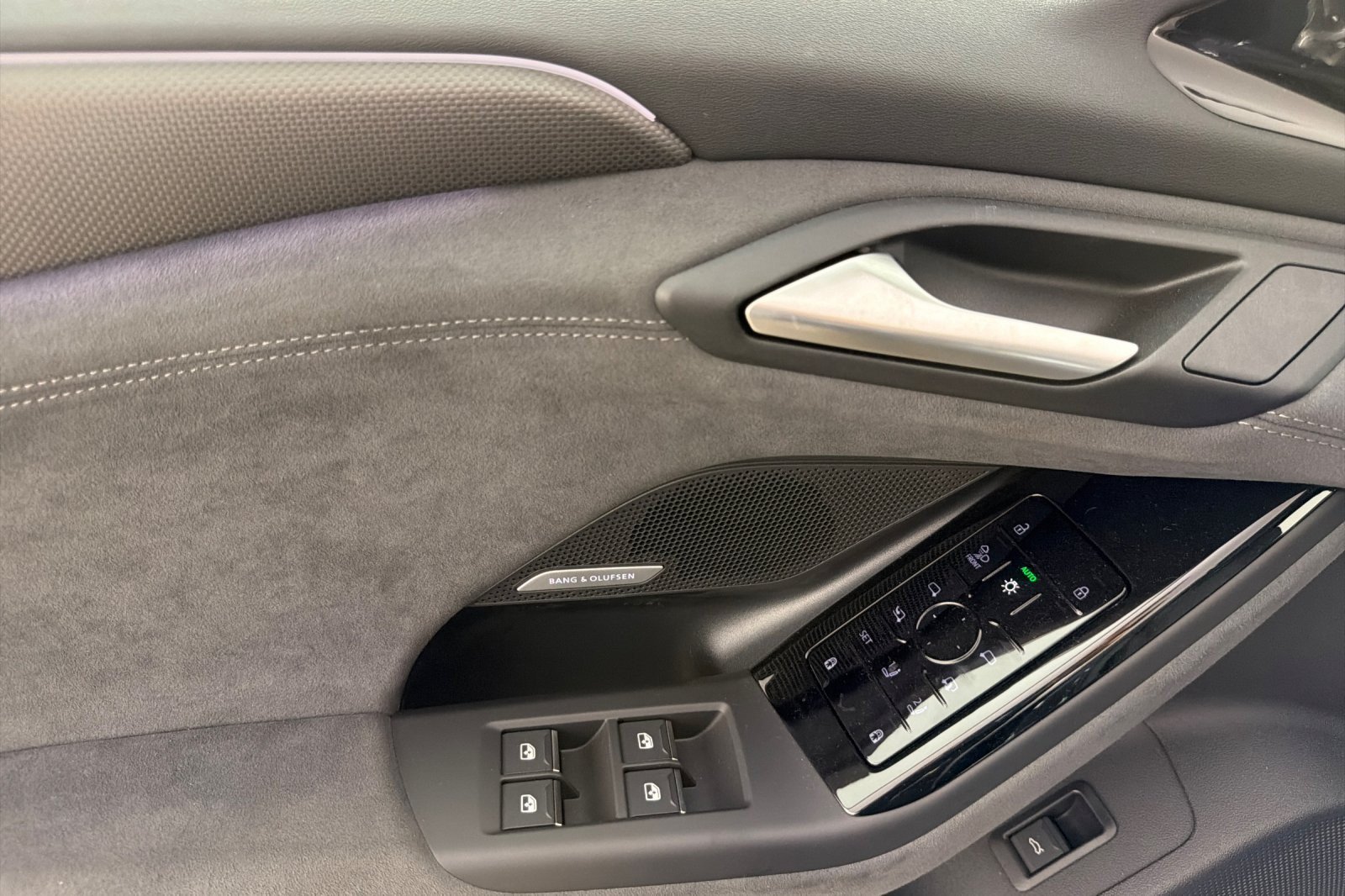 New 2027 Audi S6 e-tron Premium Plus AWD/4WD image 10