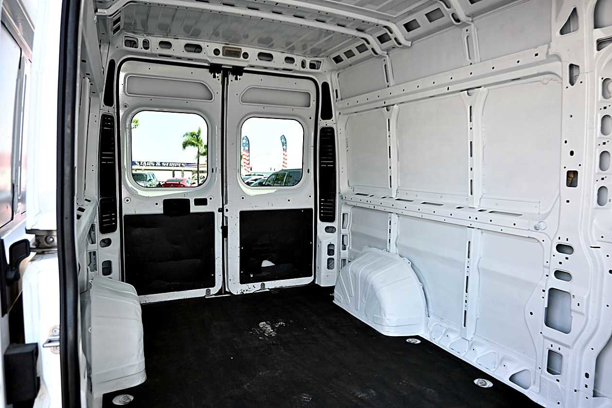 Used 2021 RAM ProMaster 2500 FWD image 5