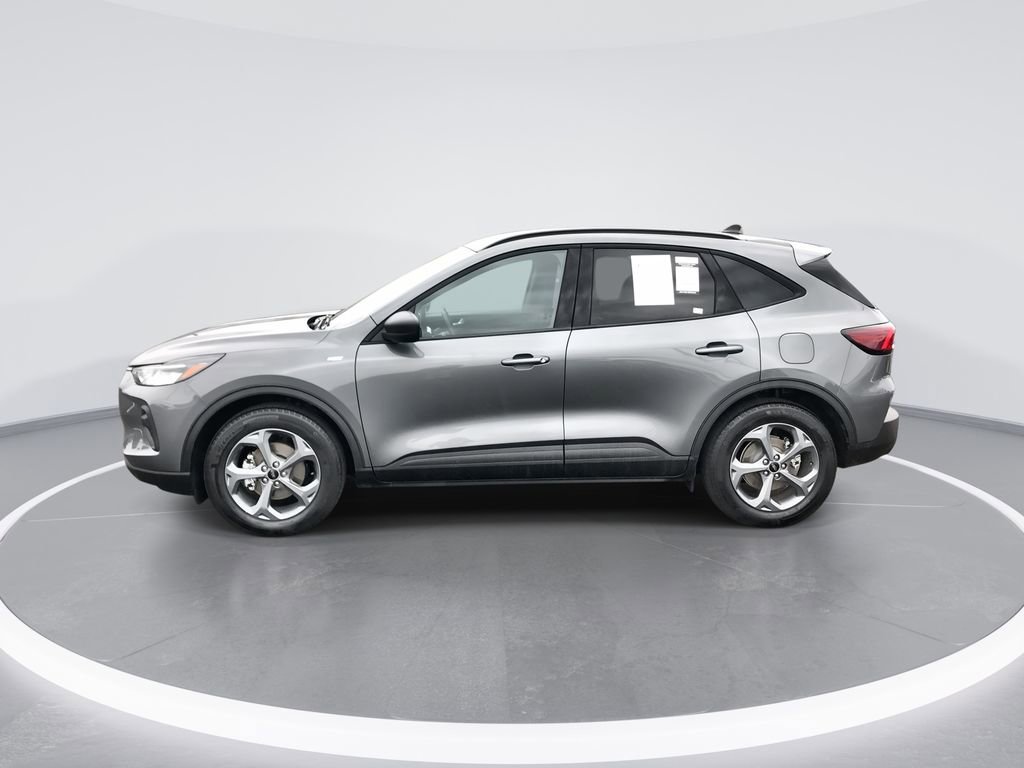 Used 2025 Ford Escape ST-Line w/ Equipment Group 301A image 5