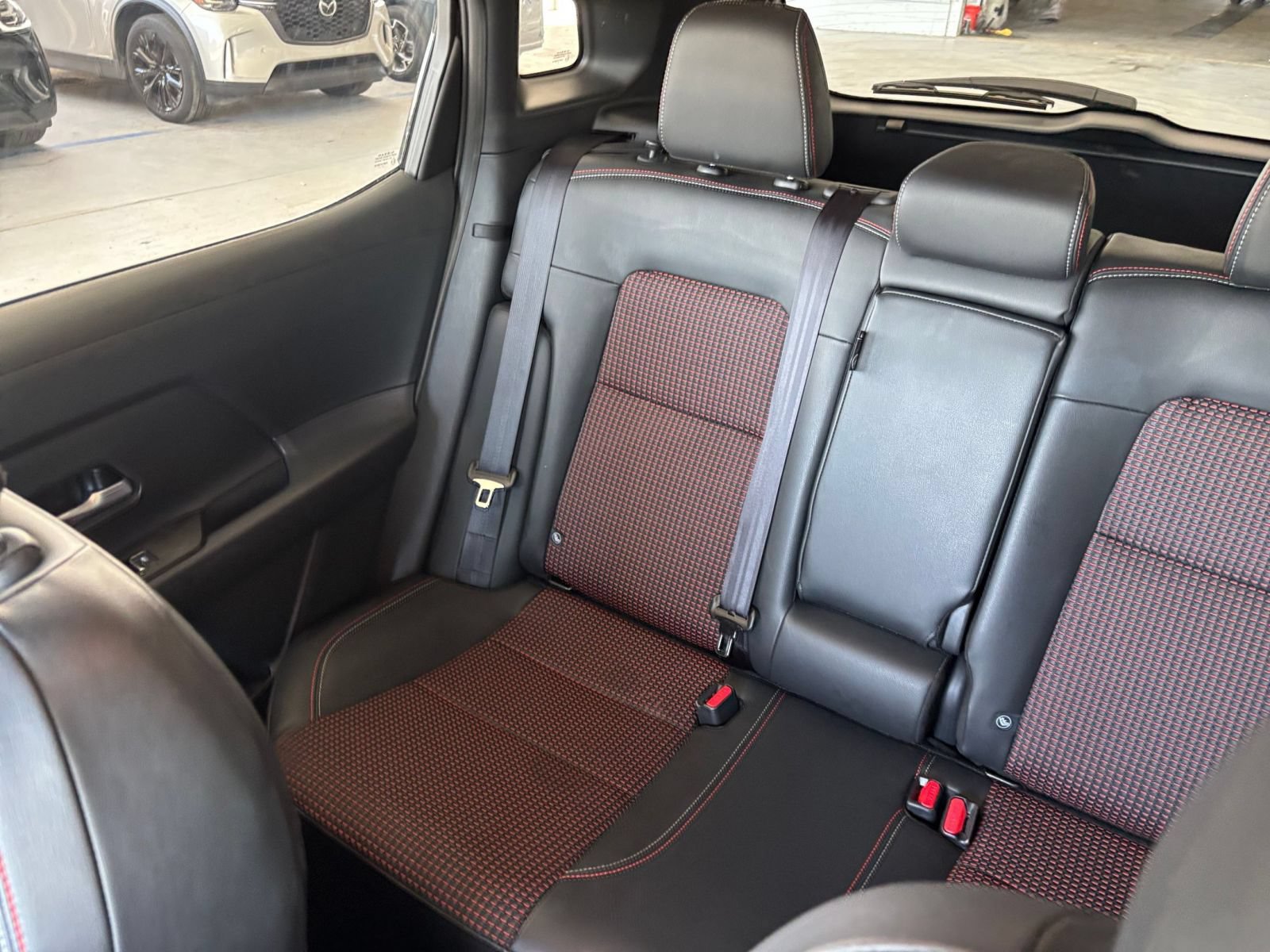 Used 2026 Nissan Kicks SR FWD image 40