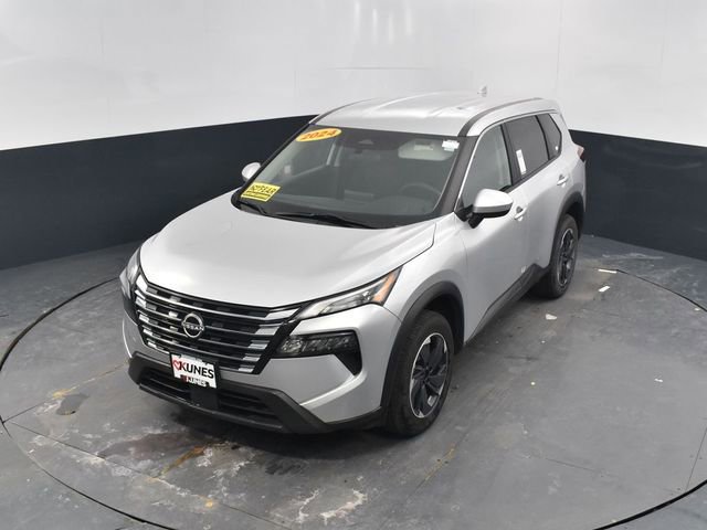 Used 2024 Nissan Rogue SV image 38