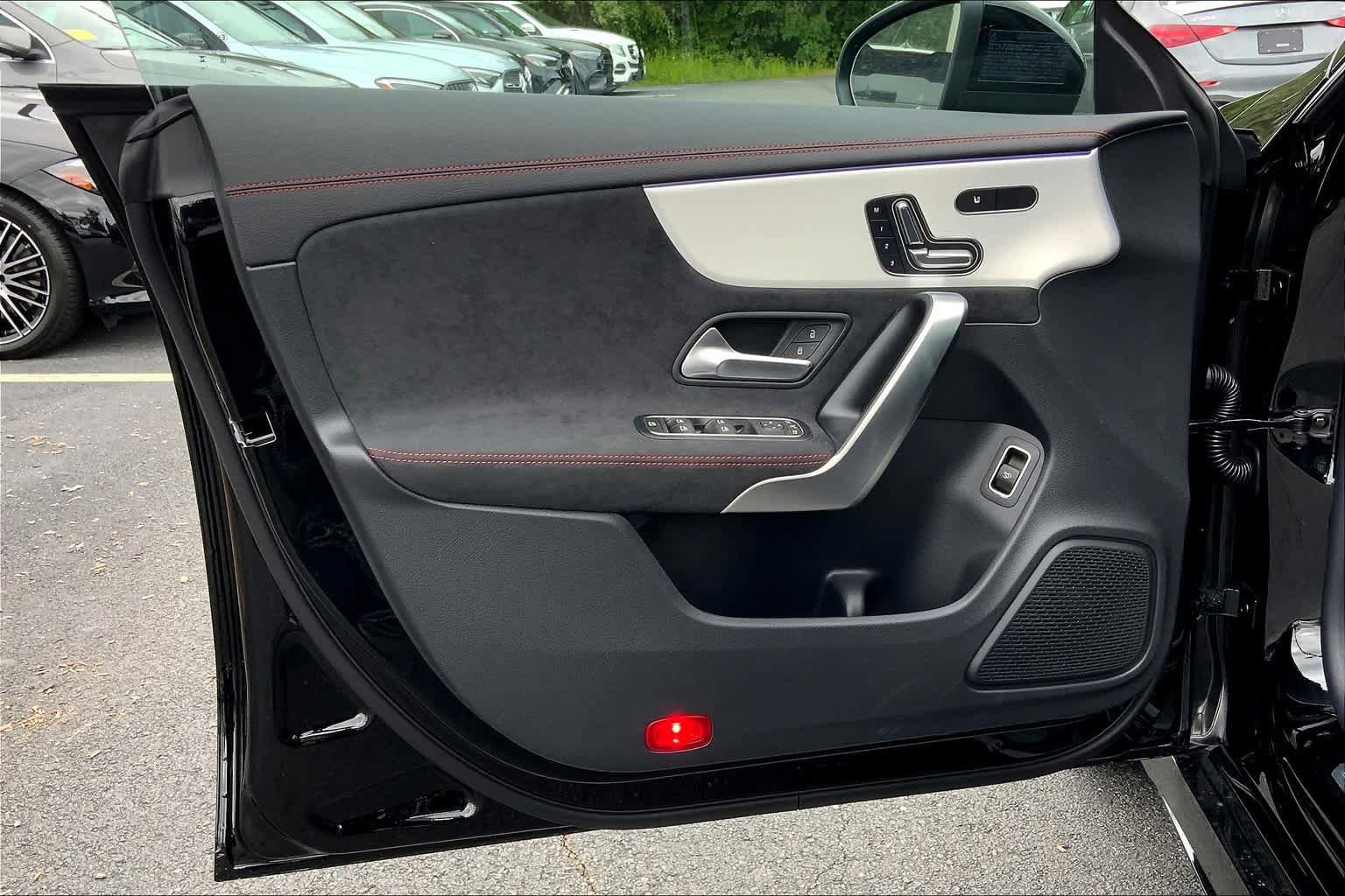 New 2025 Mercedes-Benz CLA 250 4MATIC image 12
