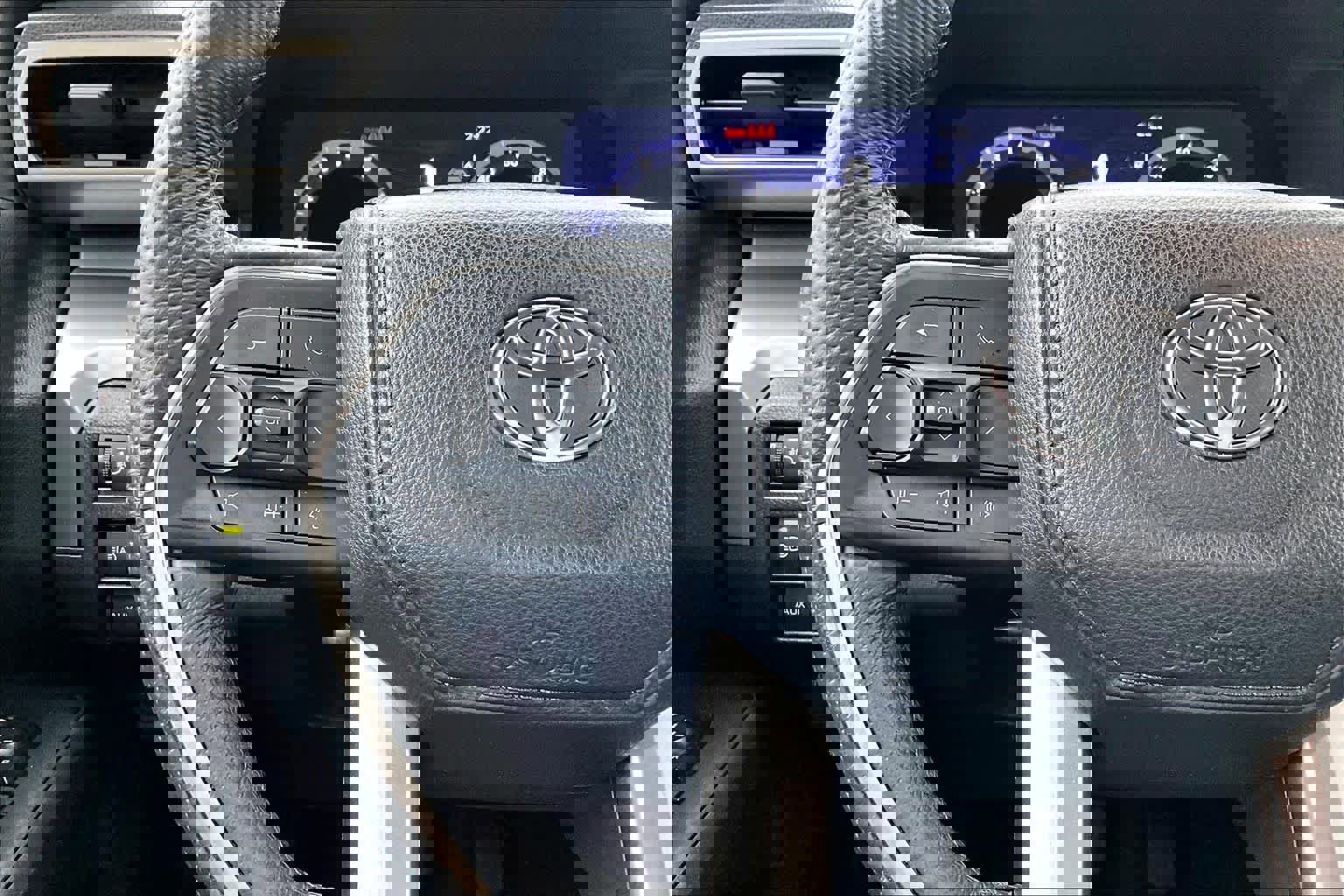 Used 2024 Toyota Tacoma TRD Off-Road w/ TRD Off Road Premium Package image 24