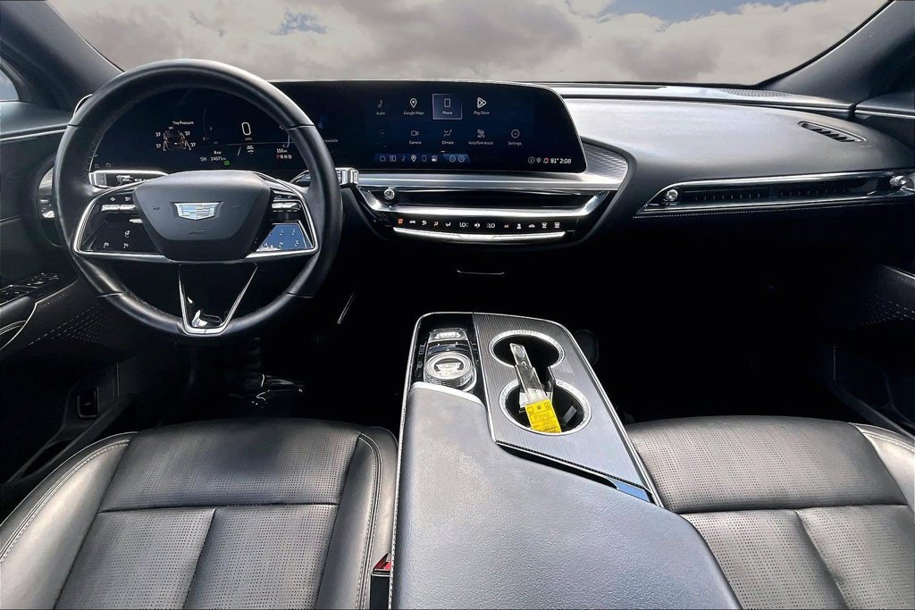 Certified 2024 Cadillac Lyriq Sport AWD/4WD image 7