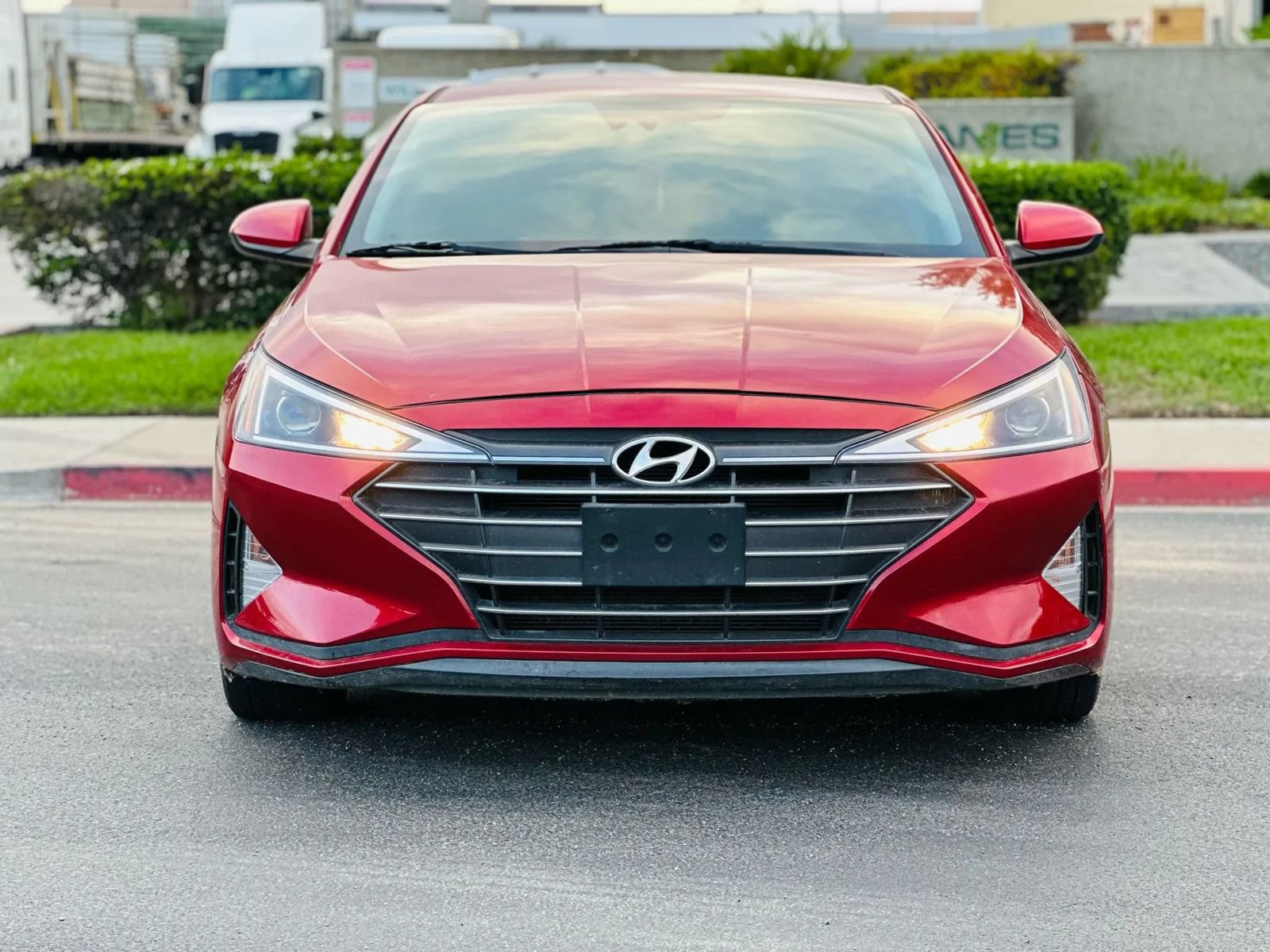 Used 2019 Hyundai Elantra SEL FWD image 1