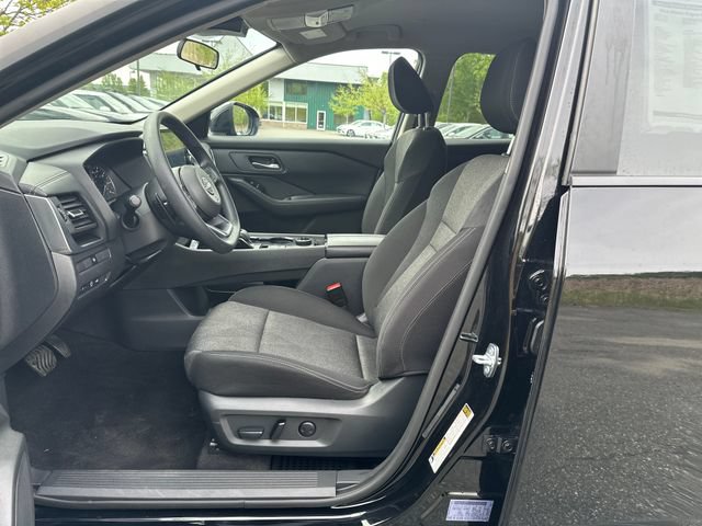 Used 2024 Nissan Rogue SV AWD/4WD image 9