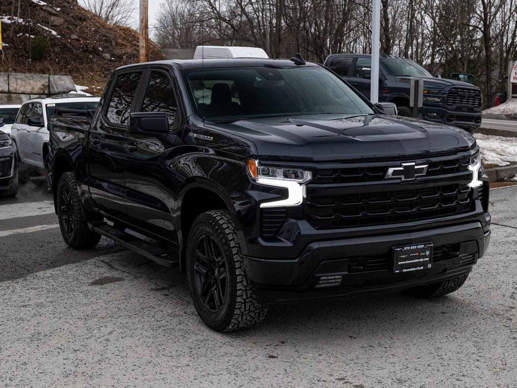 Used 2024 Chevrolet Silverado 1500 RST w/ Protection Package image 3