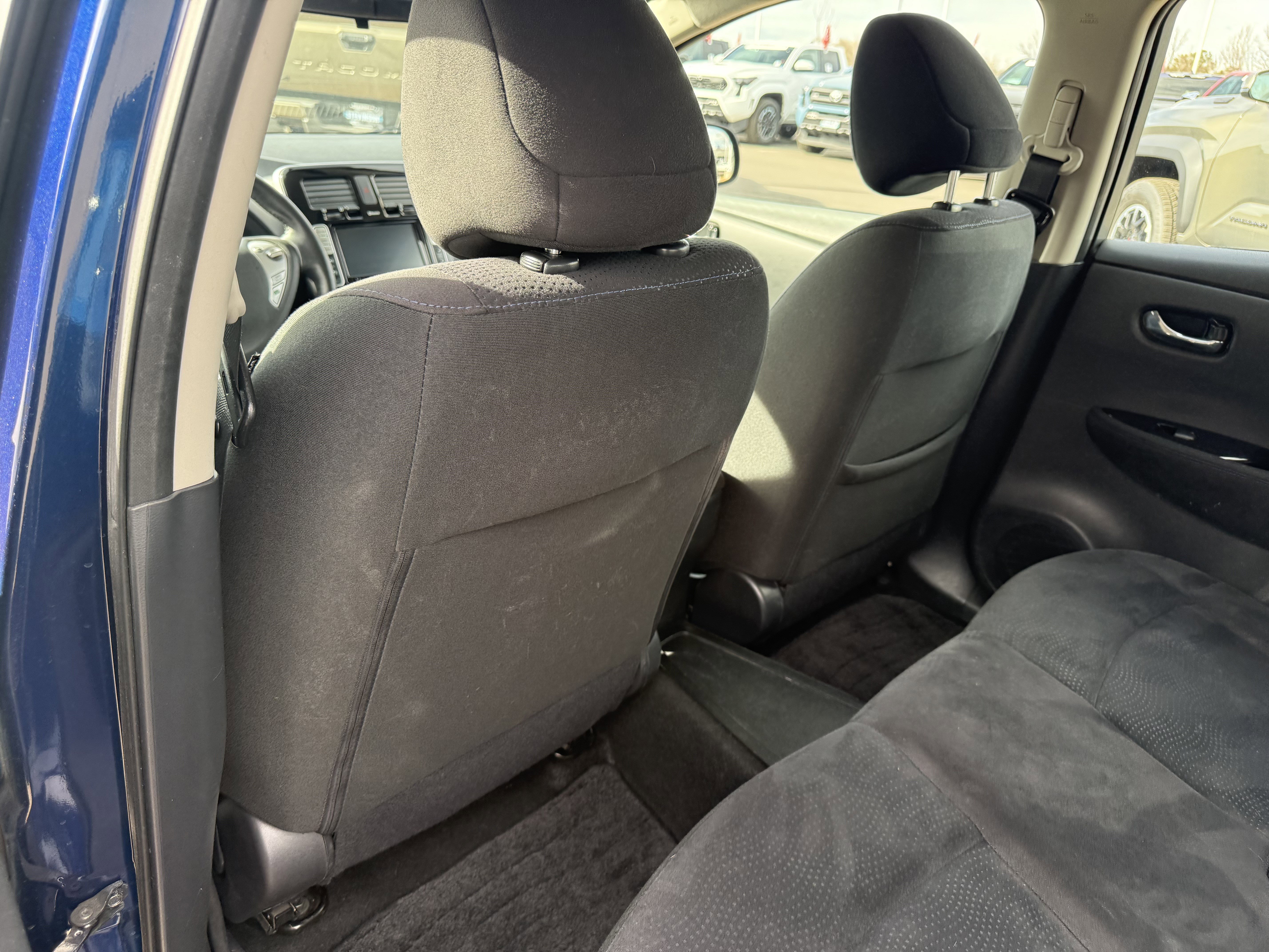 Used 2017 Nissan Leaf SV w/ Protection Package image 14