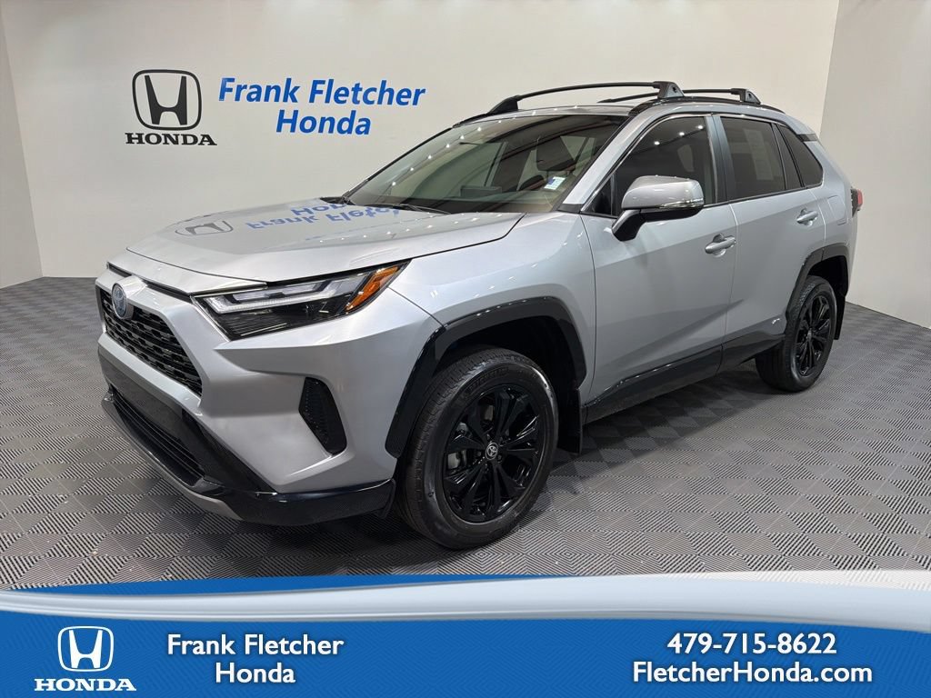 Used 2024 Toyota RAV4 SE w/ Convenience Package AWD/4WD image 1