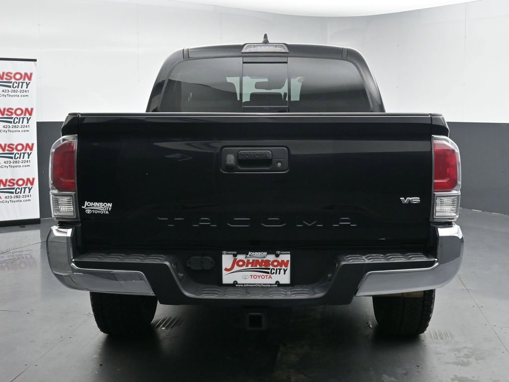 Used 2020 Toyota Tacoma TRD Off-Road AWD/4WD image 8
