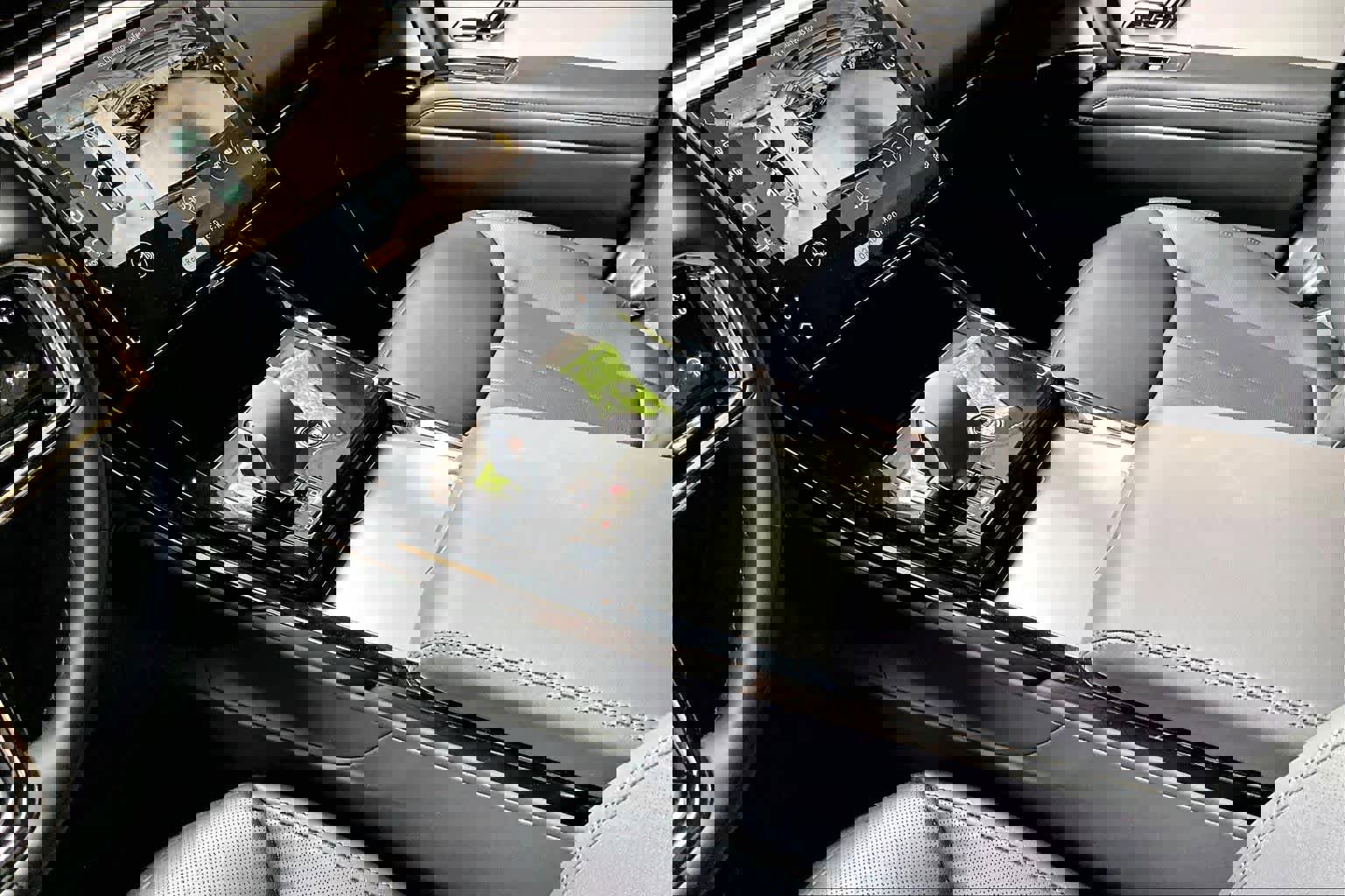 Used 2025 Land Rover Range Rover Sport Dynamic SE image 16