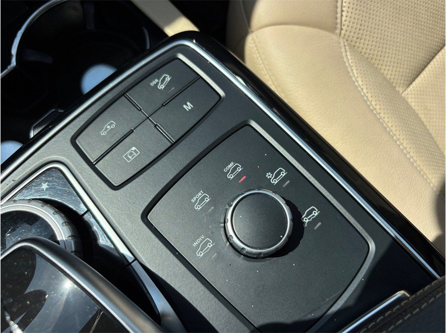 Used 2018 Mercedes-Benz GLS 450 4MATIC image 35