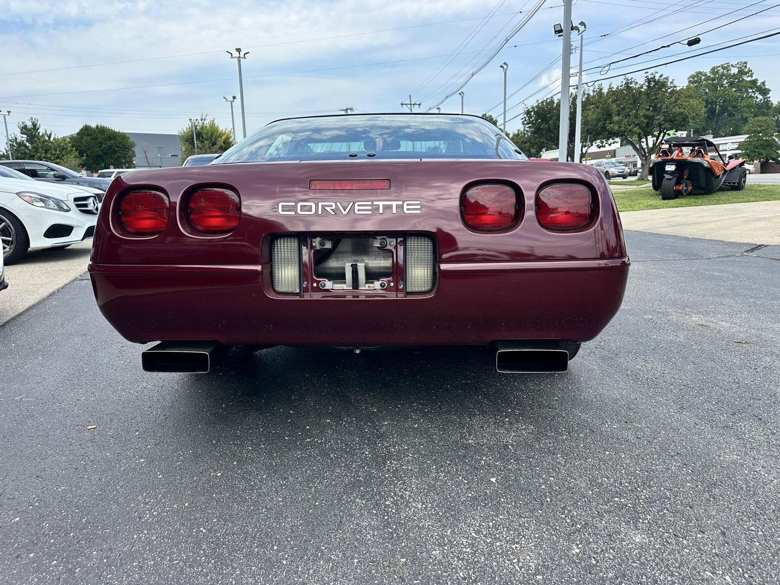 Used 1993 Chevrolet Corvette Coupe RWD image 4
