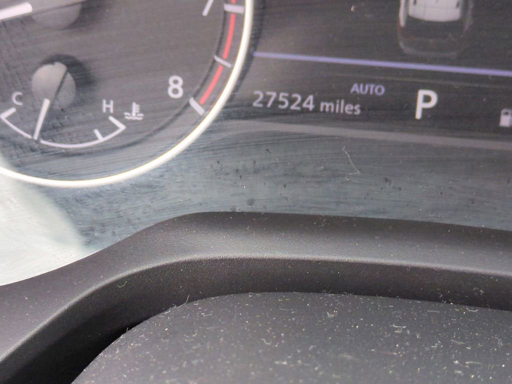 Used 2025 Nissan Rogue SV image 12