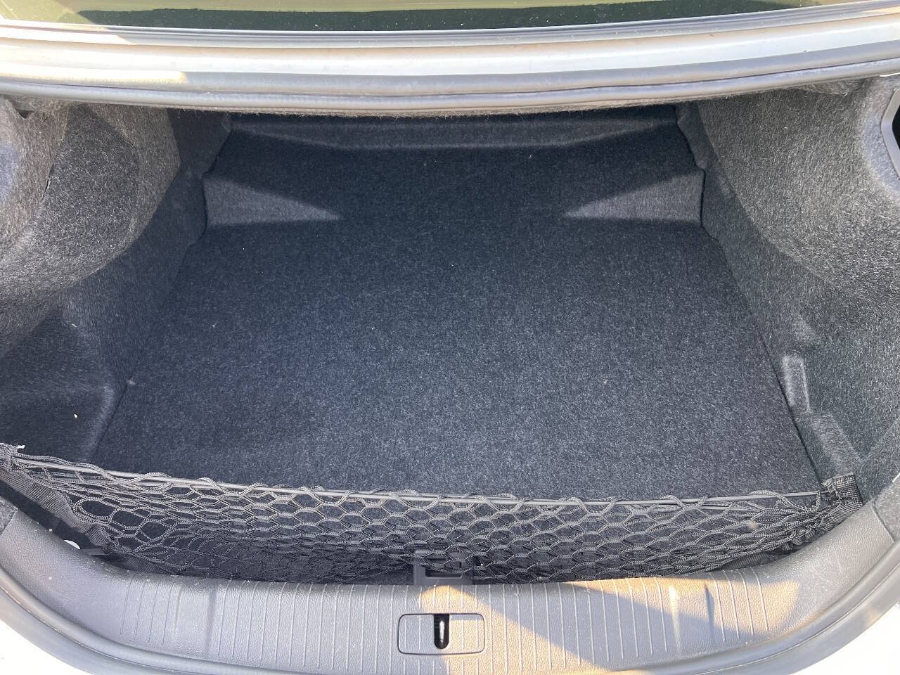 Used 2010 Buick LaCrosse CX FWD image 21