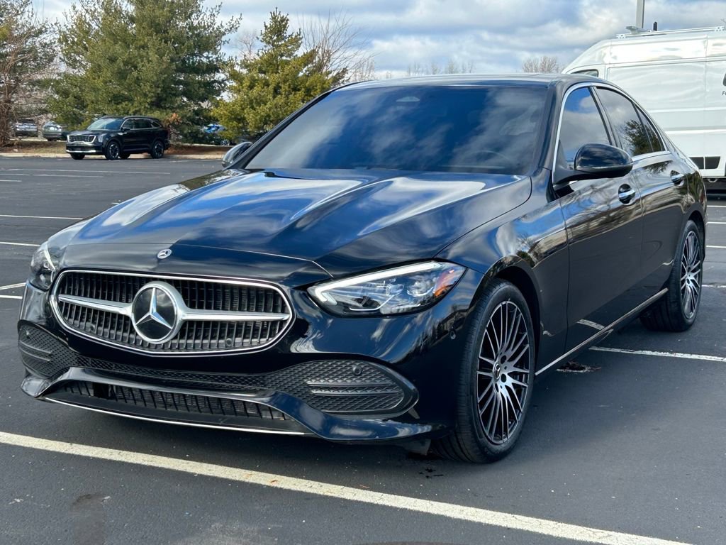 Used 2024 Mercedes-Benz C 300 4MATIC Sedan image 3