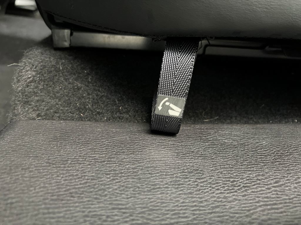 Used 2025 Mitsubishi Outlander SE FWD image 14