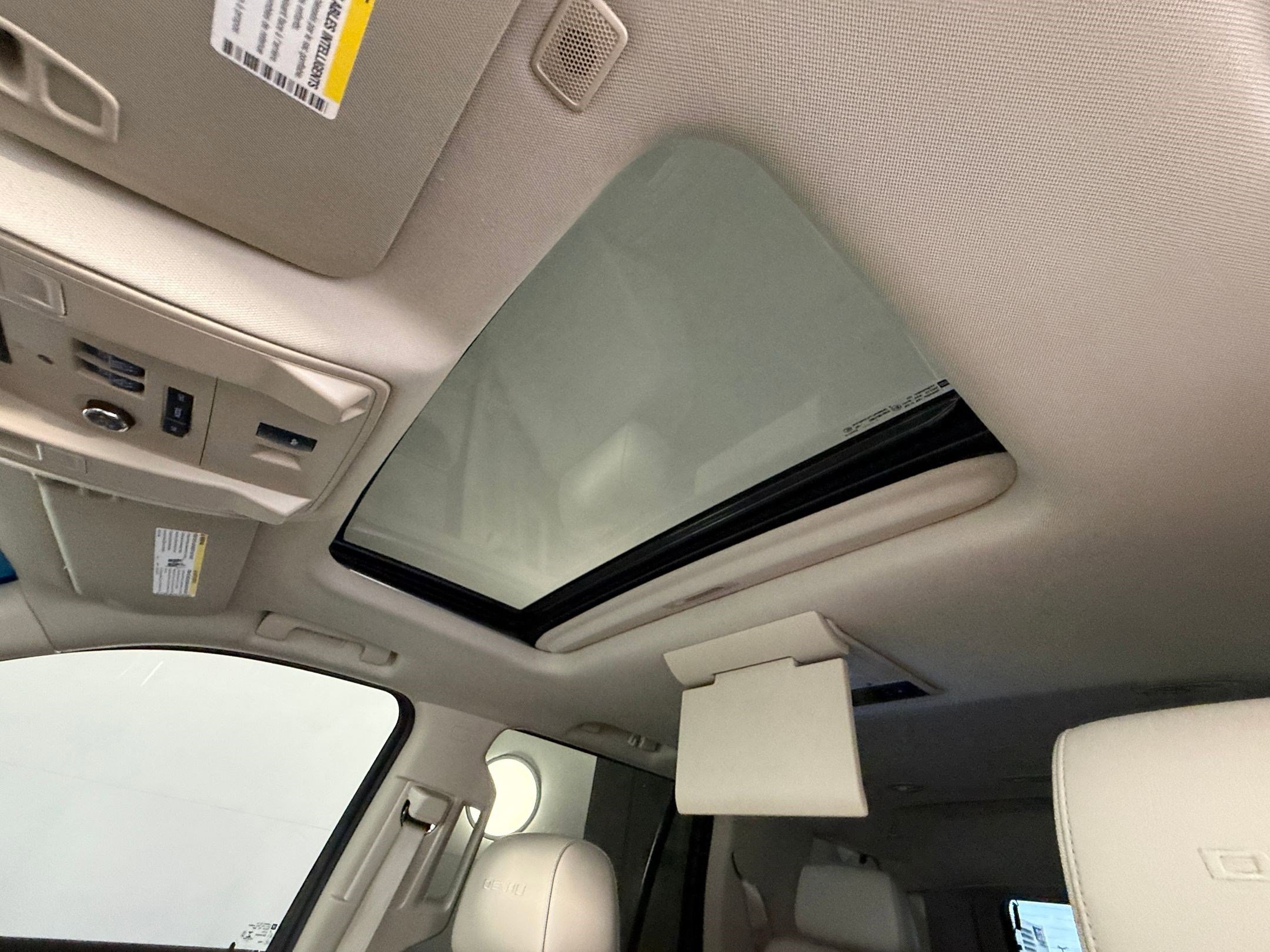 Used 2018 GMC Yukon Denali w/ Denali Ultimate Package AWD/4WD image 15
