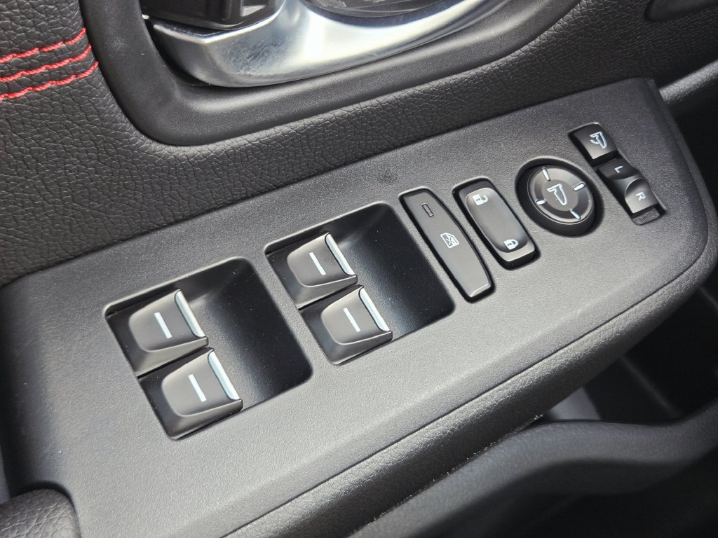 Certified 2026 Honda Pilot Black Edition image 32