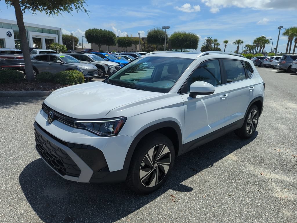 New 2026 Volkswagen Taos SE AWD/4WD image 14