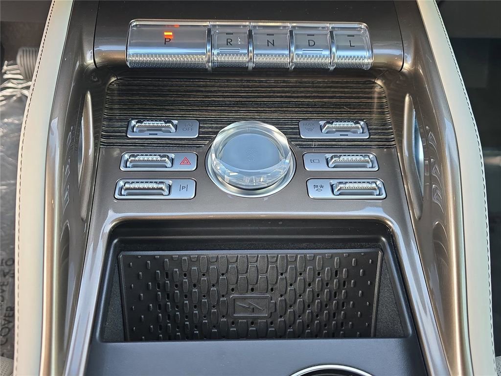 New 2024 Lincoln Nautilus Black Label image 19